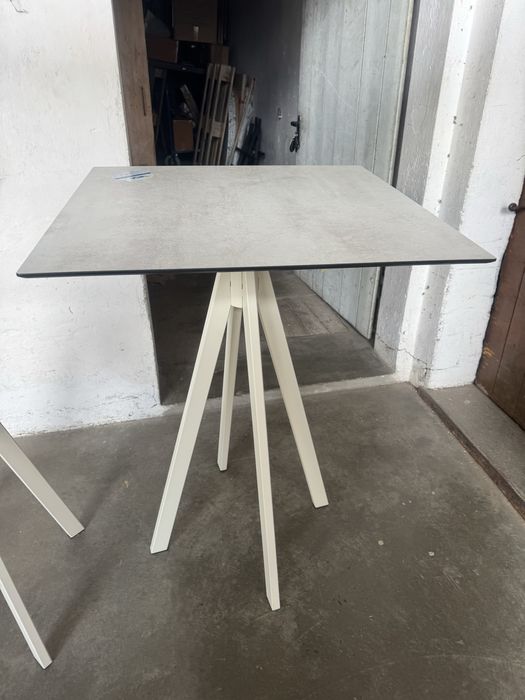 Picioare metalice înalte/ picior masa