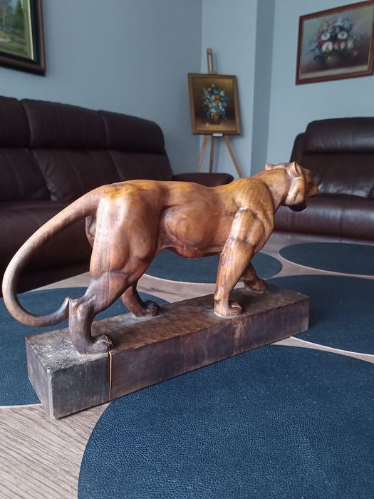 Тигър величие в дърво (44 см)