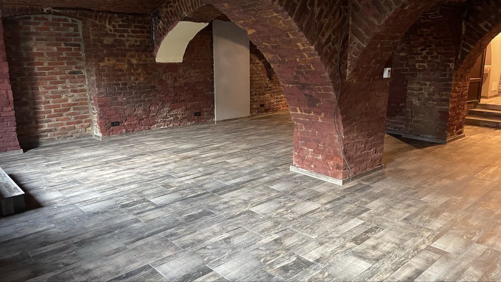 Inchiriez spatiu comercial central in Lugoj