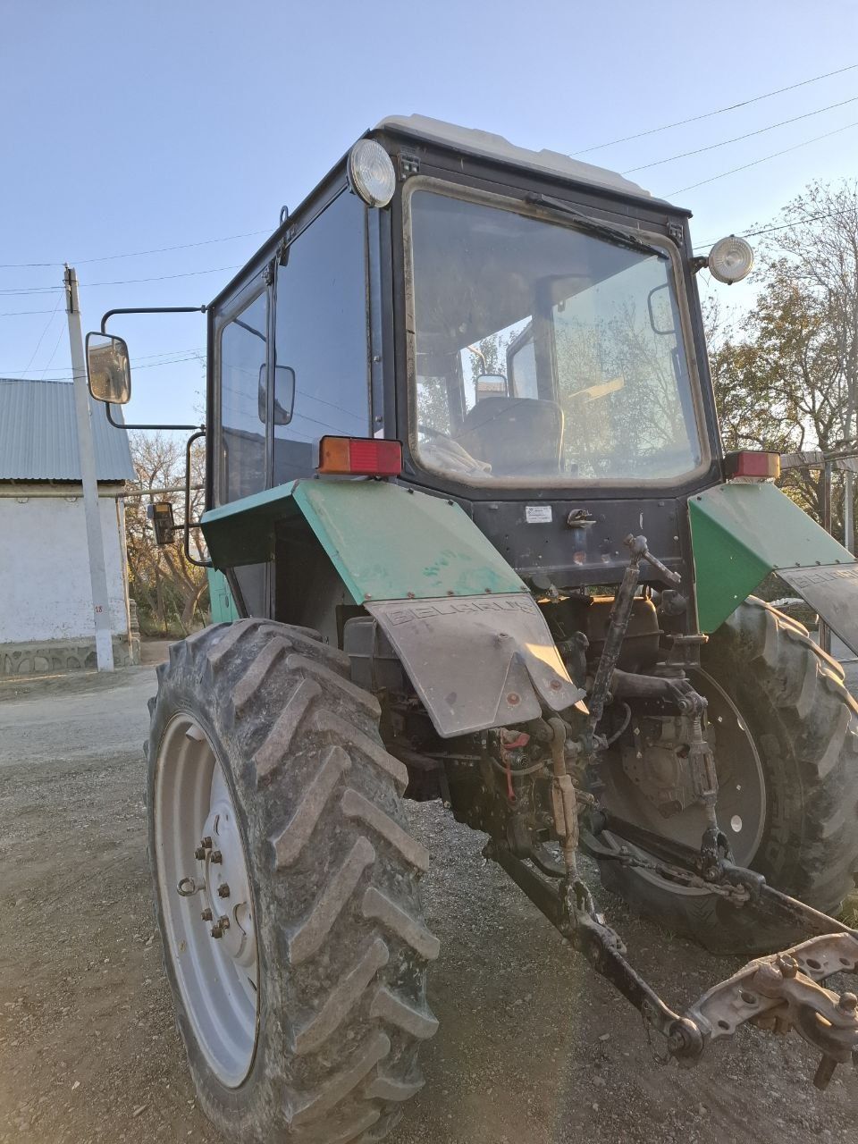 MTZ 80X sotiladi