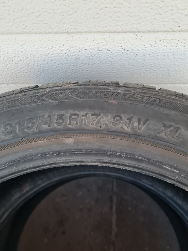 Зимни гуми 2 броя ROTALLA IcePlus 215 45 R17 дот 2910