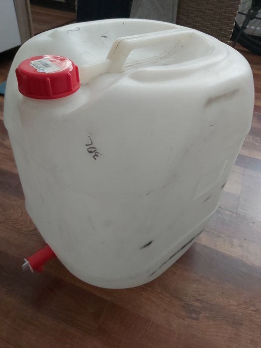 Bidon plastic/Canistra robinet 30litri