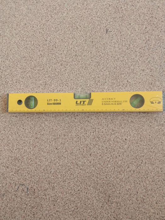 Уровень 40см, на магнитах