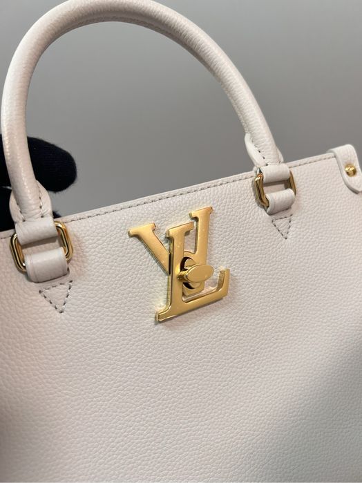 Geanta Louis Vuitton Lock&Go