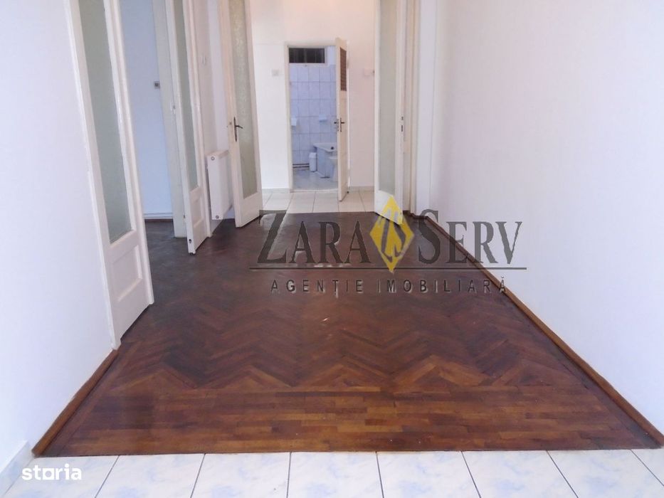 Inchiriere casa singur in curte -Piata Anton , Ploiesti