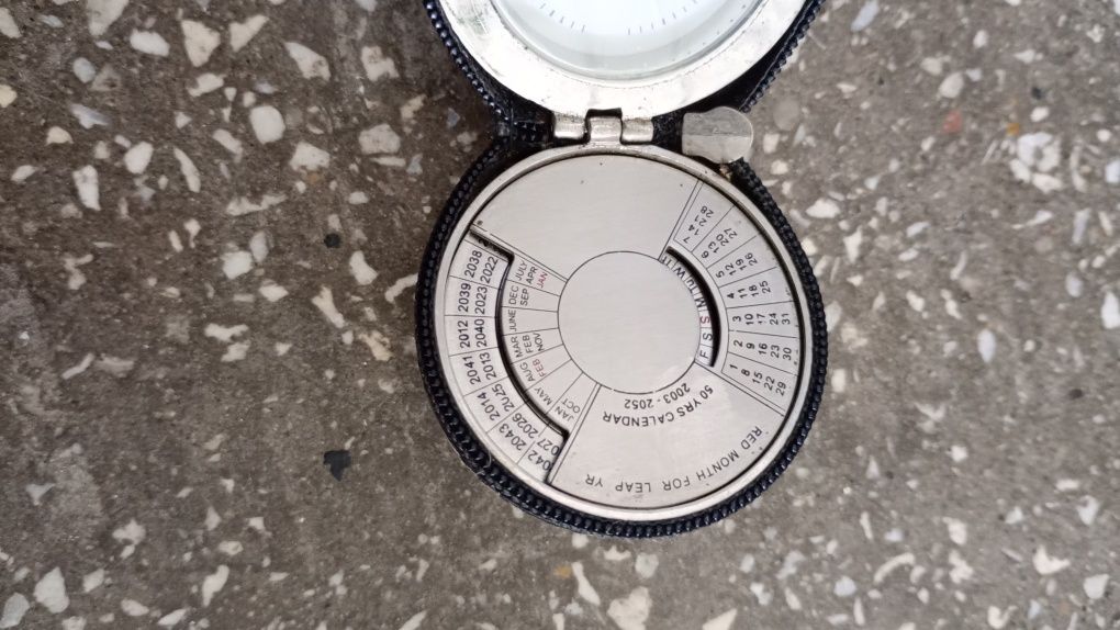 Ceas rare harrods Quartz 50 Year calendar