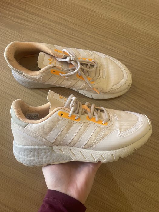 Маратонки adidas