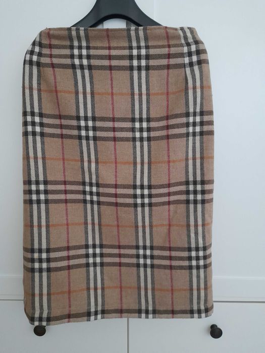 Fusta stil Burberry, lana, s, 80 lei
