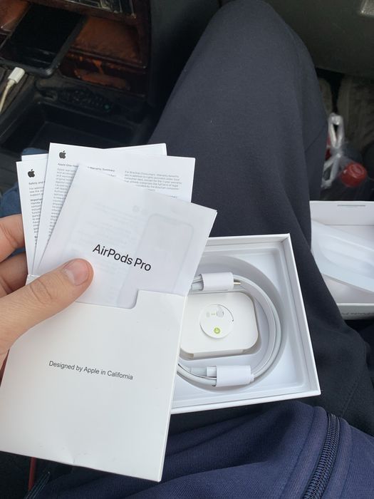 Продаю AirPods Pro Люкс качество Не пользовался даже