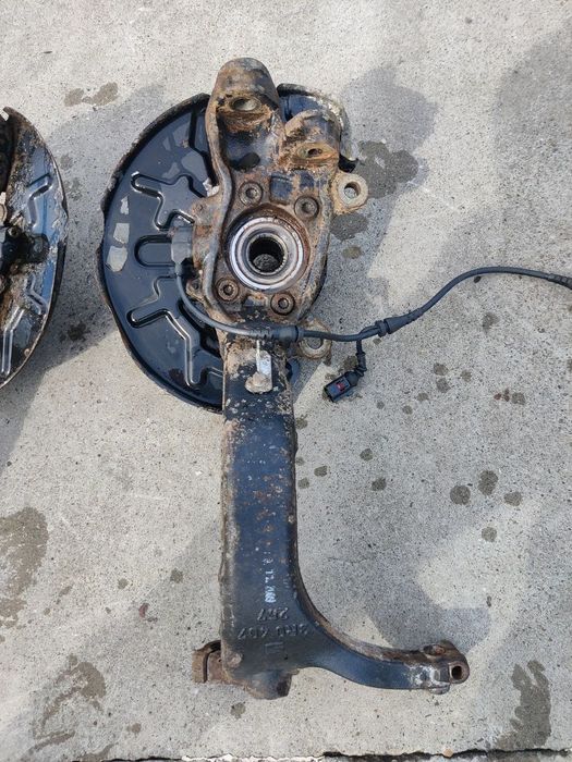 Fuzeta cu rulment fata stanga dreapta Seat Exeo Audi A4 3R0407257 58