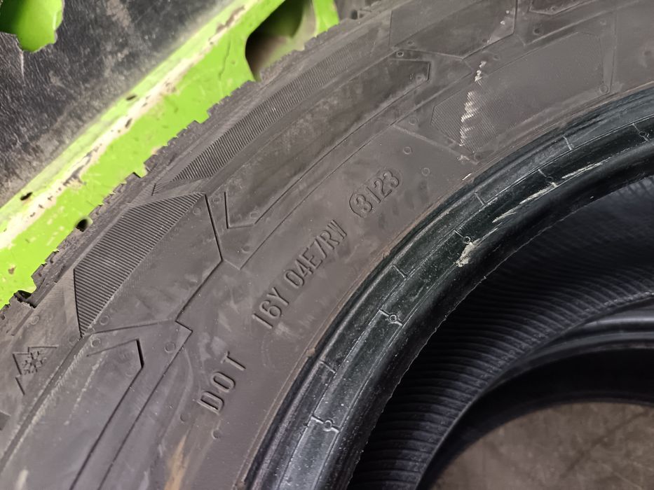 Anvelope MS iarna 235 65 16c continental 2023 5.3mm