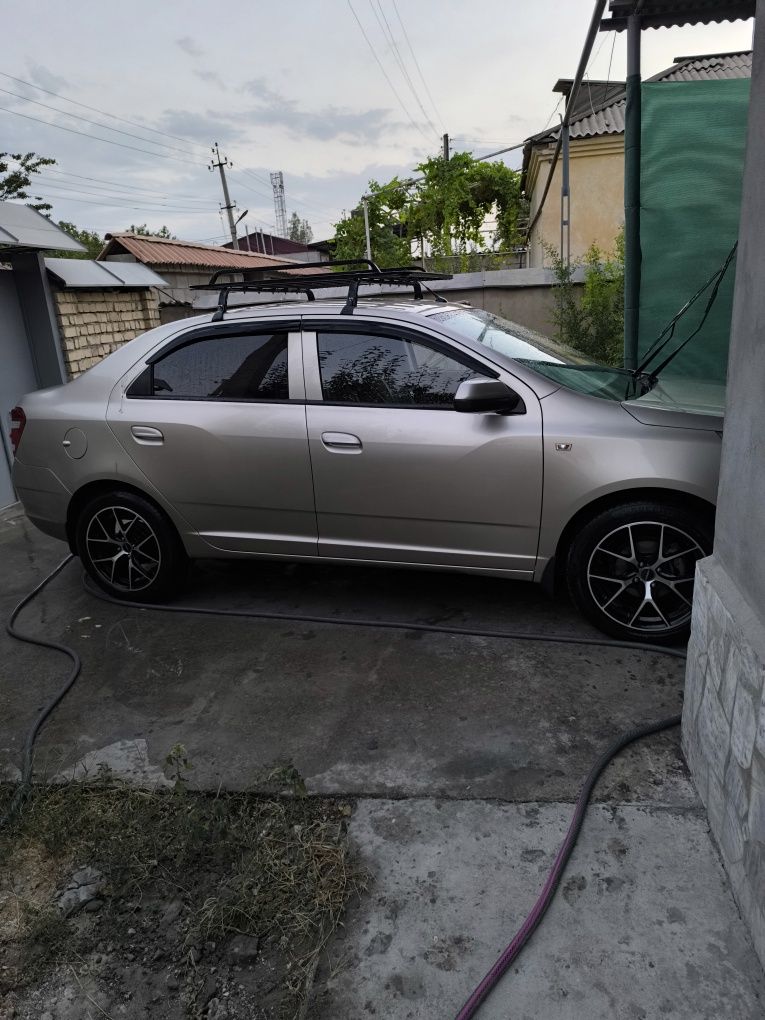Cobalt 2013 год своя