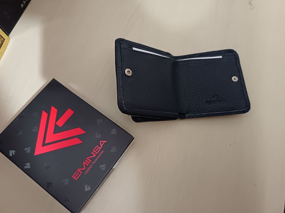 Портмоне сотилади