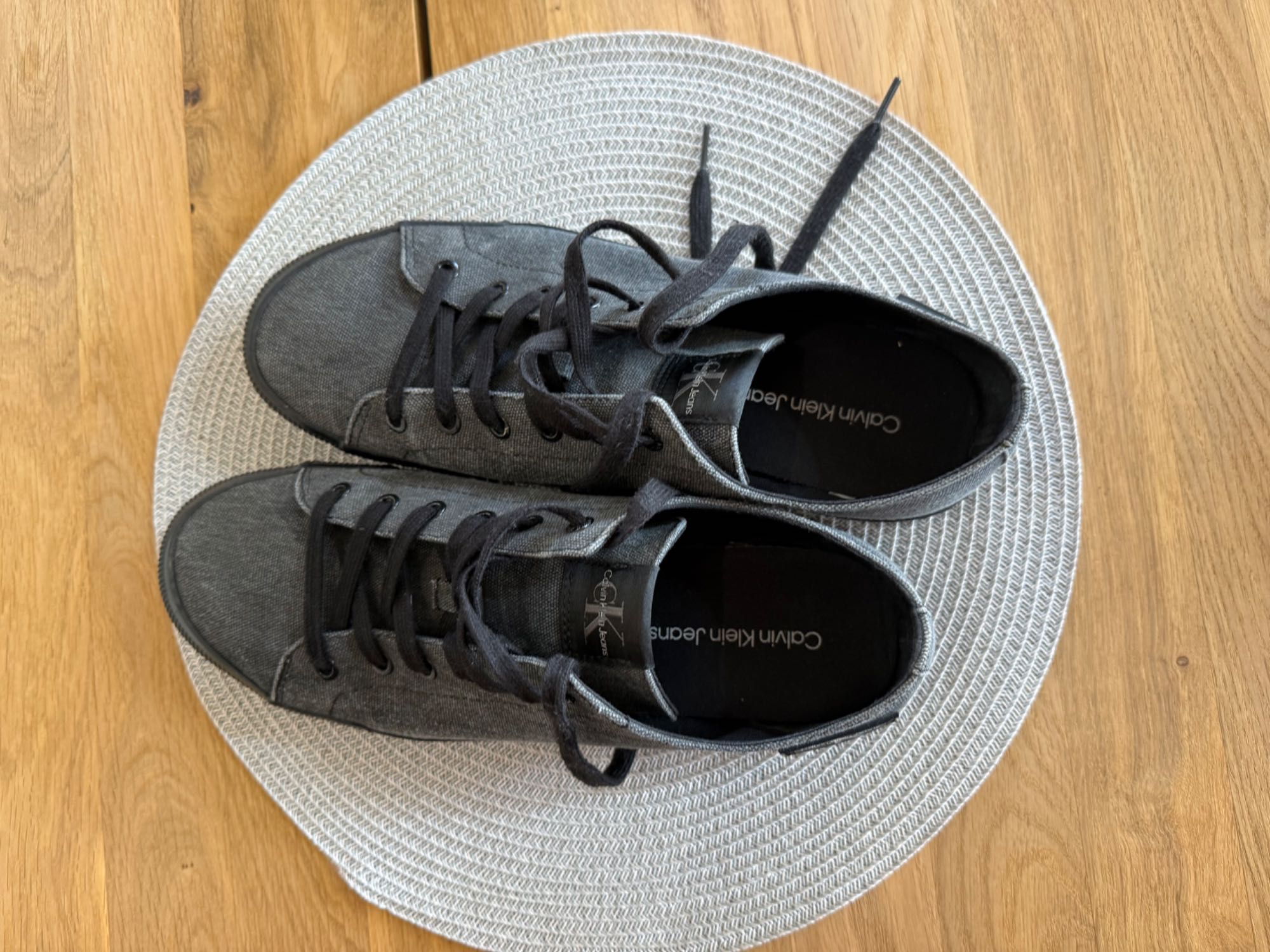 Сникърси Calvin Klein, Кецове