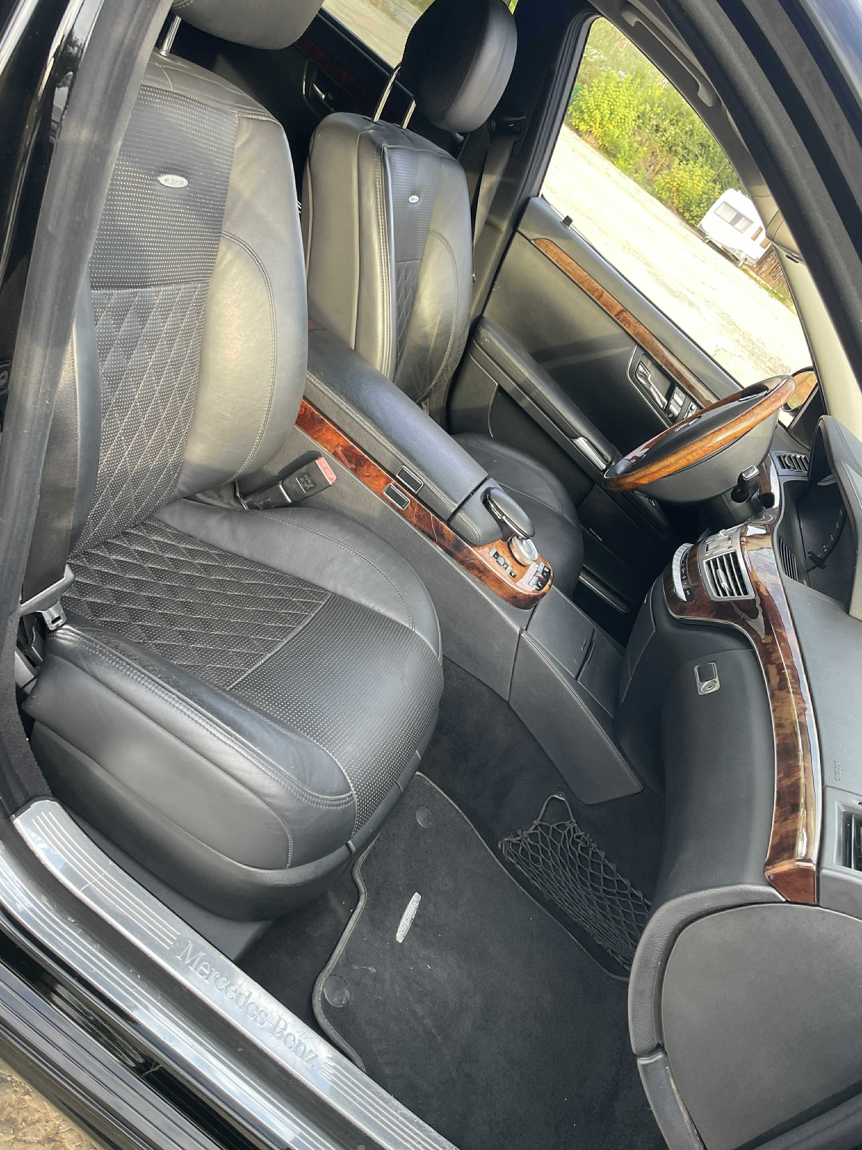 Mercedes-Benz S550
