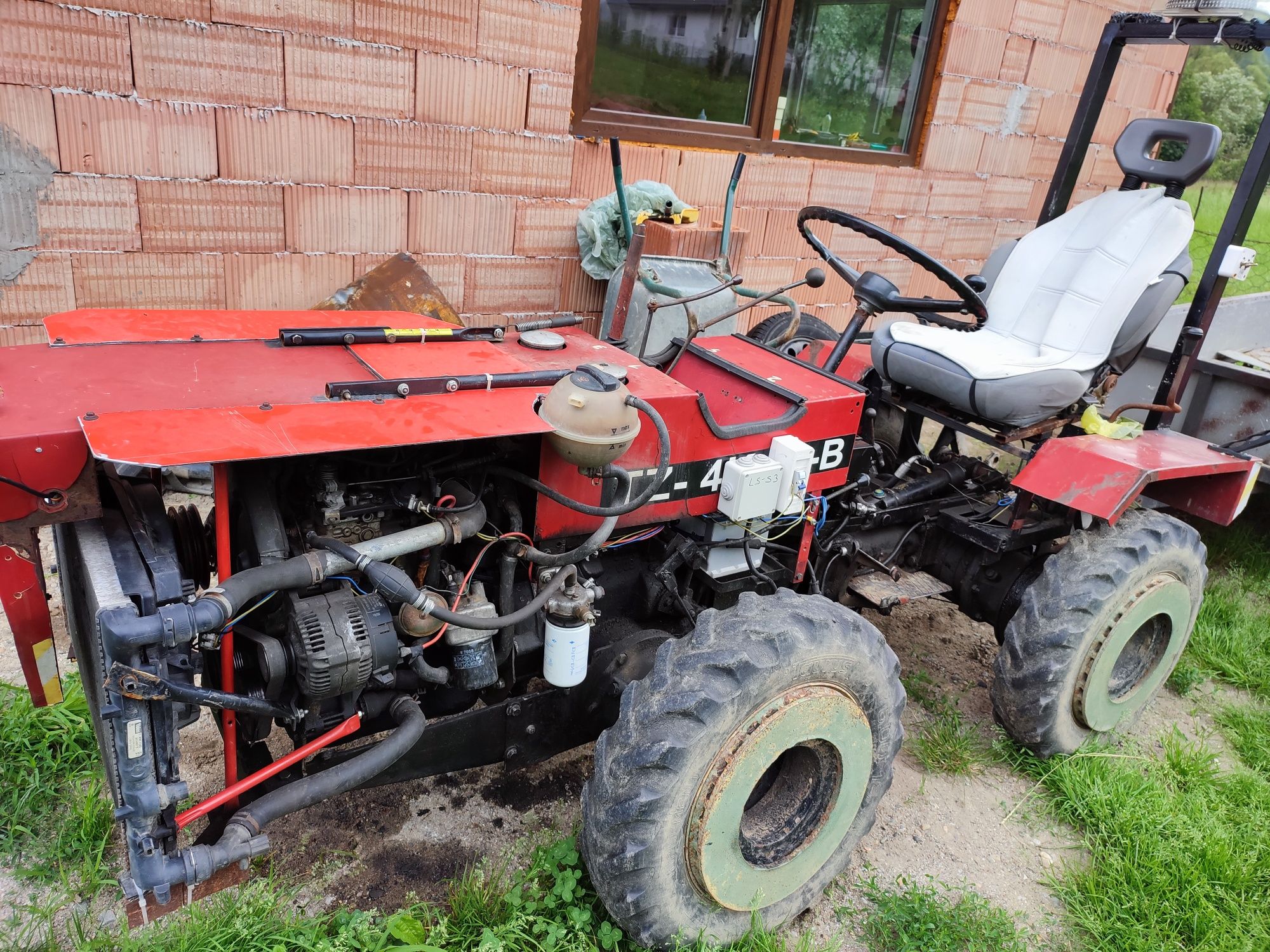 Vand tractor 4x4 articulat sau schimb cu ceva mai mare