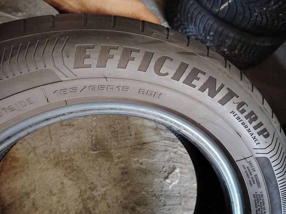 185/65 R15 Goodyear Eficient Grip de vara