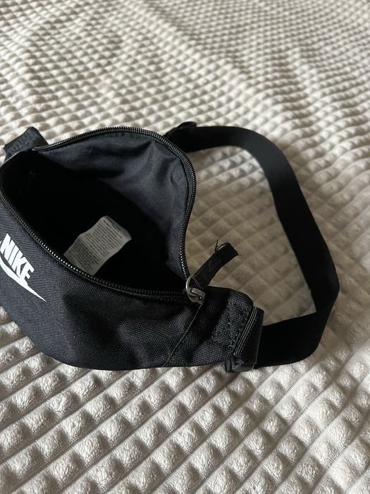 Чанта за кръст Nike