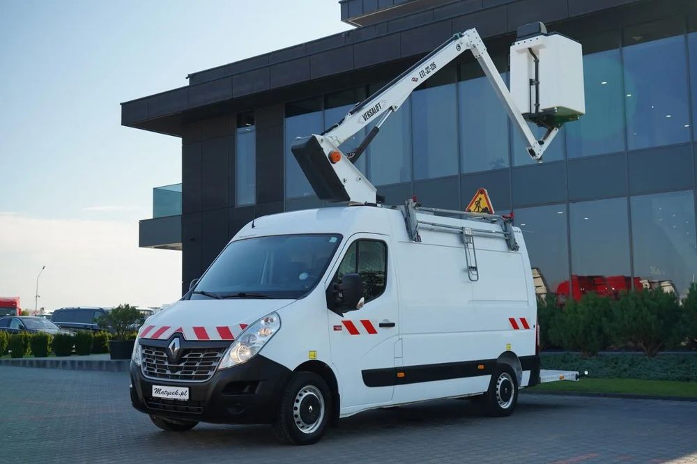 Renault MASTER / ELEVATOR BASIC - 10,5 m / TABLĂ + ELEVATOR /