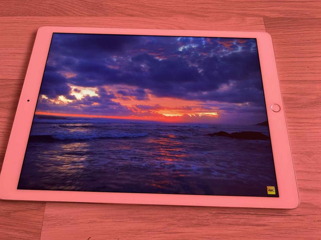 iPad Pro 12.9" 128GB (Wi-Fi) – ecran mare, stare foarte bună