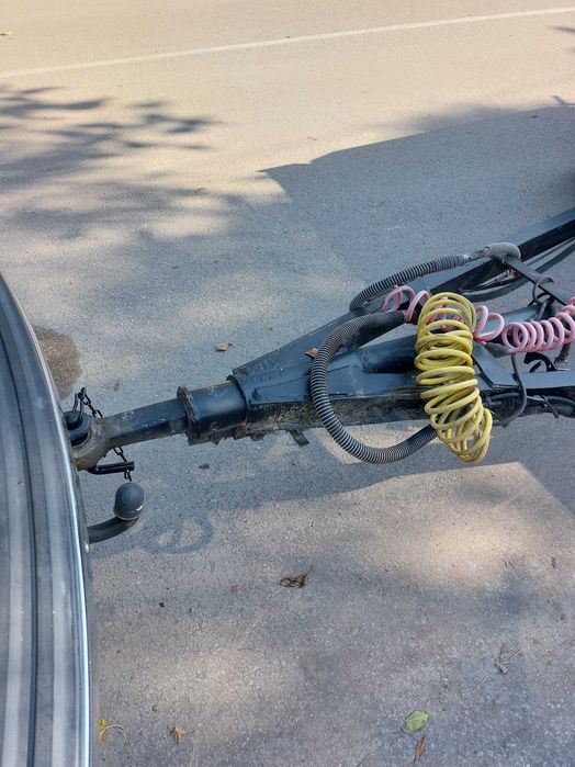 Автовозно ремърке DAF сниска товарна площадка