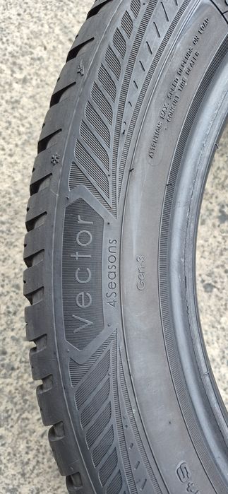 4 anvelope iarna Goodyear 205/55/17,dot 2020.Pretul este pe bucata.