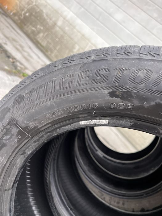 Anvelope iarna 205/60/R16