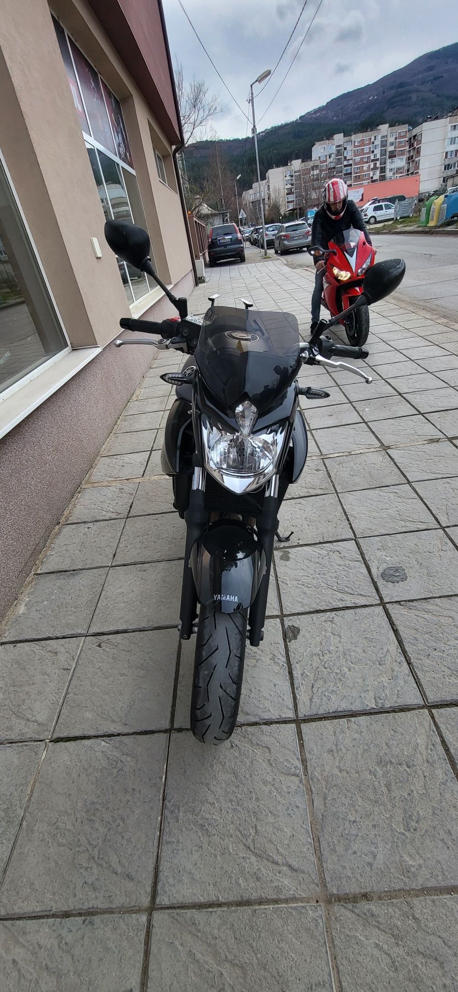 Yamaha XJ6 600cc