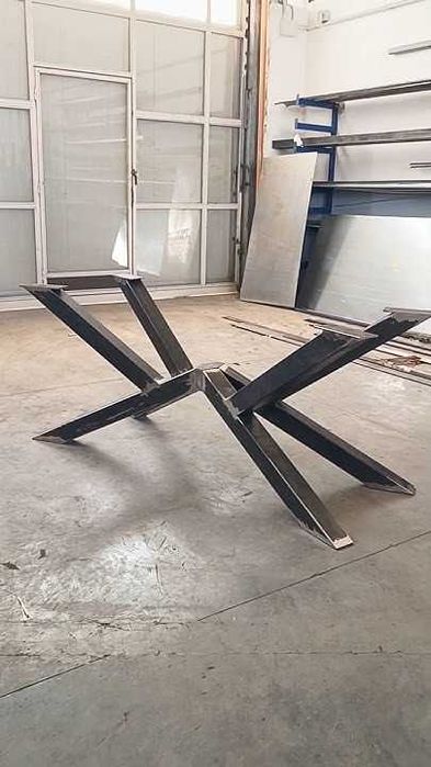 Picioare metalice pentru mese si masute