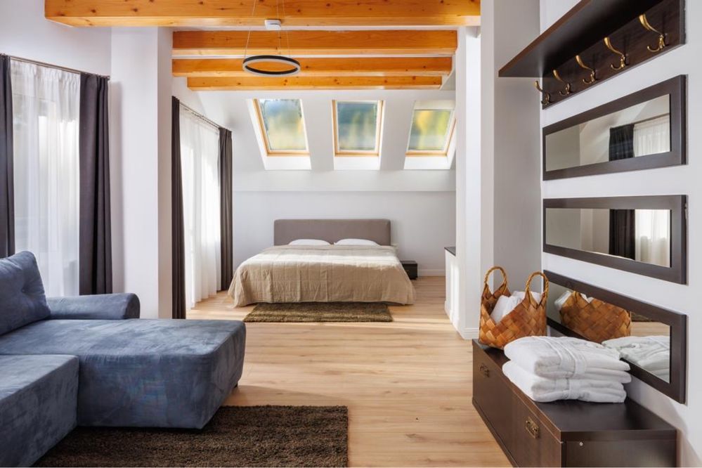 Proprietar,vand pensiune Moieciu de Sus,ciubar,sauna,designer,garantie