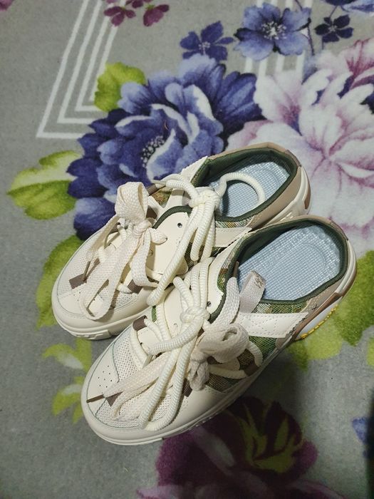 Yigitlar oyoq kiyimi