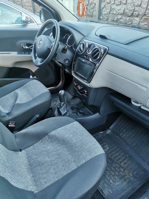 Se vinde dacia lodgy