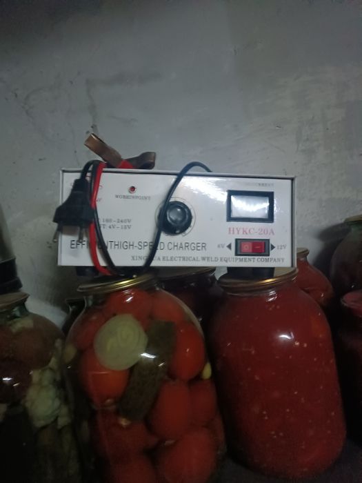 Зарядка для аккумуляторов,для авто.Недорого
