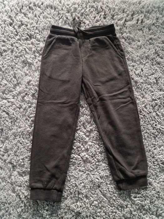 Lot pantaloni marimea 104 cm