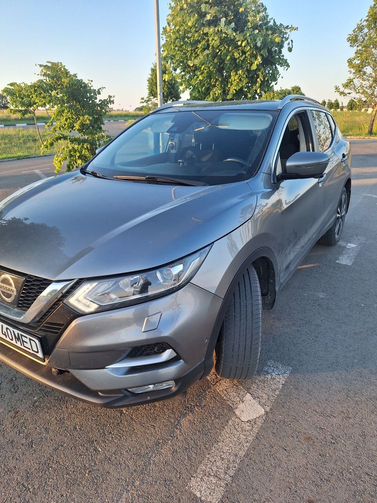 Nisan Qashqai j11