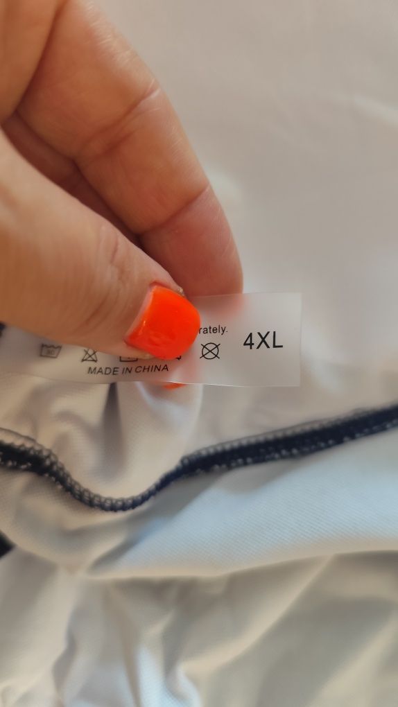 Цял бански костюм 4XL
