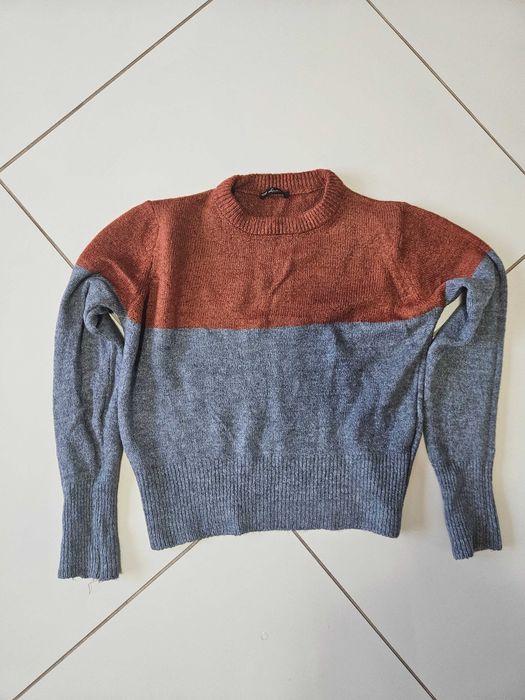 Топъл дамски пуловер