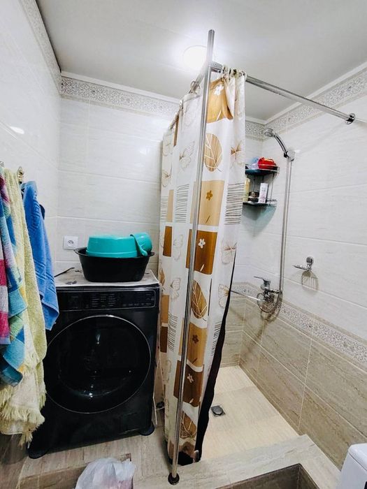 Зудлик билан  2 хонали 3 хона қилинган  СОТИЛАДИ.