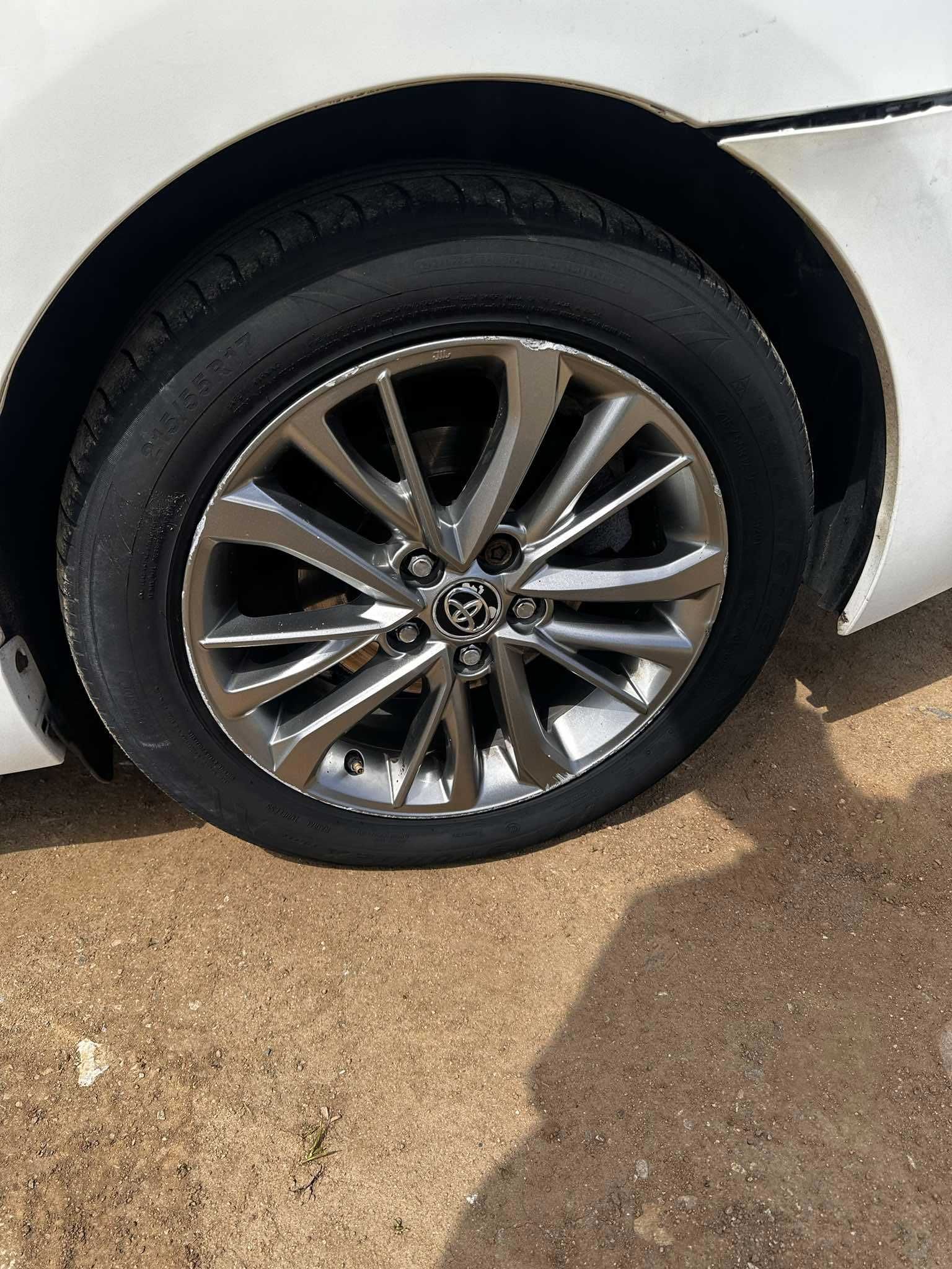 Джанти за Toyota - 17 цола 5x114.3, централен отвор 60.1
