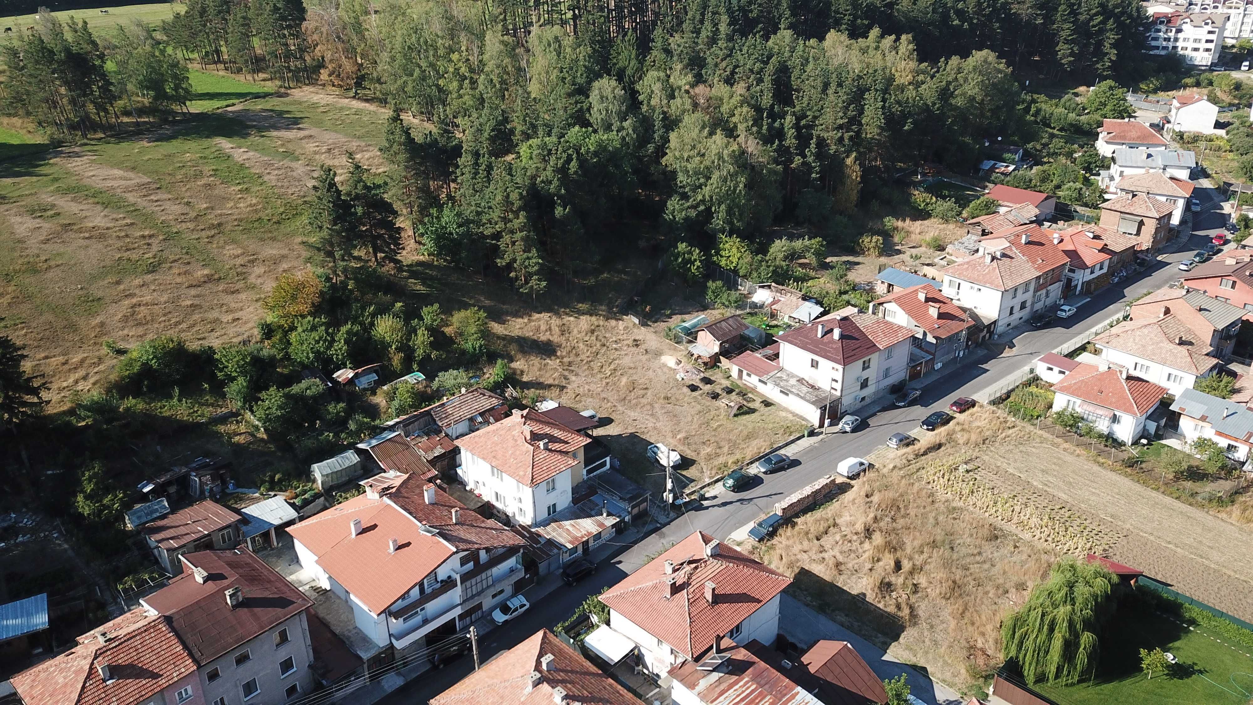 Уникален парцел за продажба в градска среда в Разлог