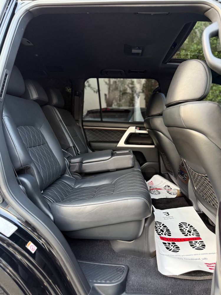 Toyota Land Cruiser 200 4,6L
