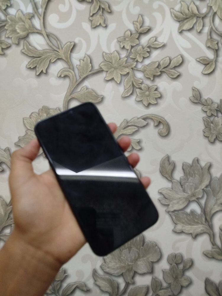 Iphone xs rangi qora