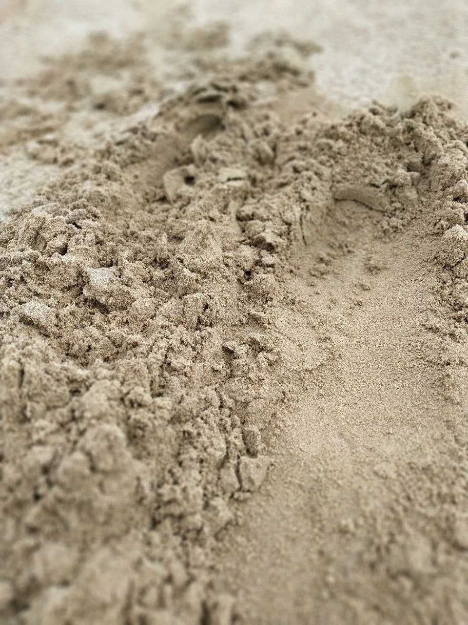 Мы предлагаем Вам качественный строительный песок для производства.