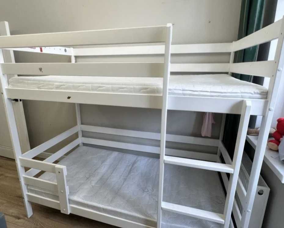 Продам двухярусную кровать 80×160, в хорошем состоянии