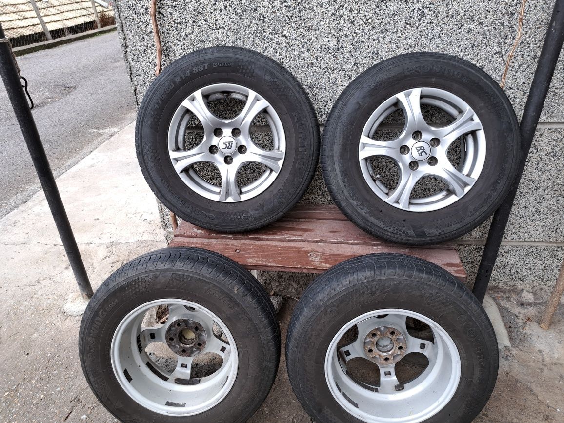Алуминиеви джанти 14 цолови за VW със летни гуми. 175/80/14.