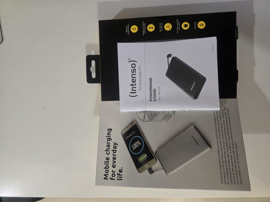 Външна батерия Intenso Powerbank Slim S10000 mAh, сребро