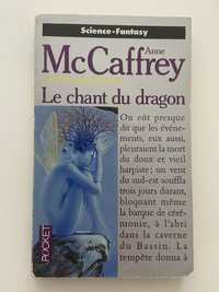 Книга фентъзи на френски “Le chant de dragon” Anne McCaffrey