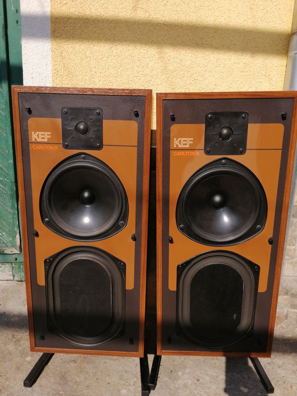 Kef-Carlton iii тонколони