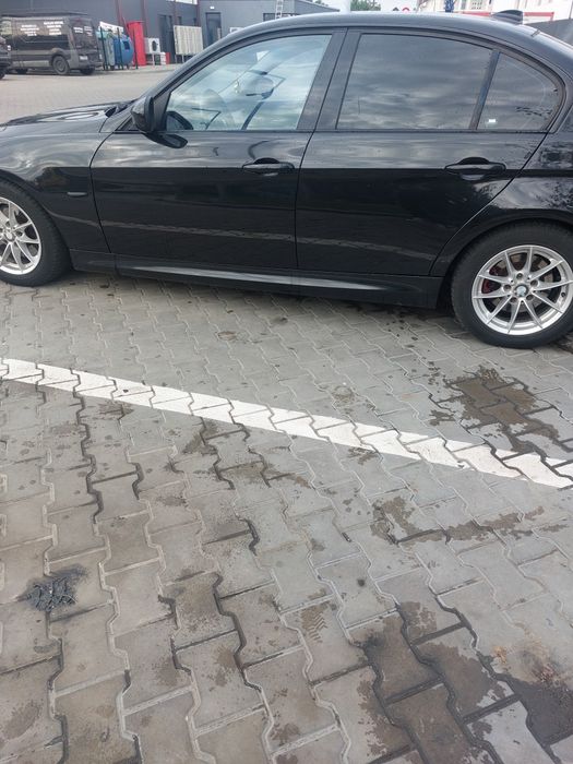 BMW E90 320d 184cp 2010 M Pack