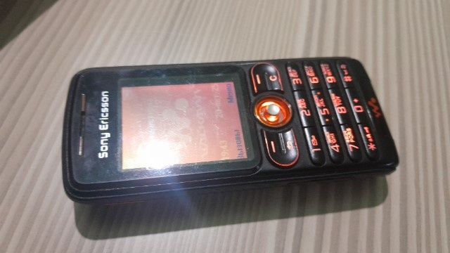 Sony Ericsson w200i